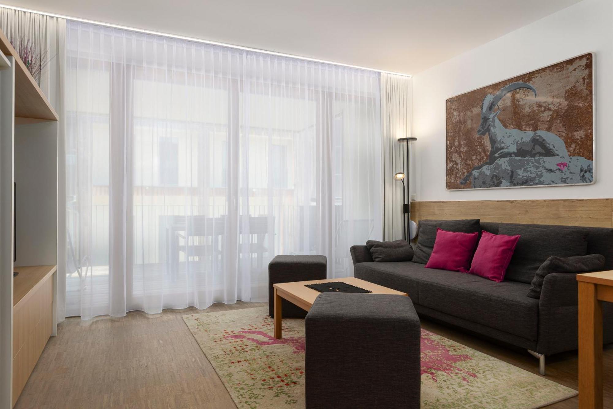 Aparthotel Alpenrock By Alps 2*